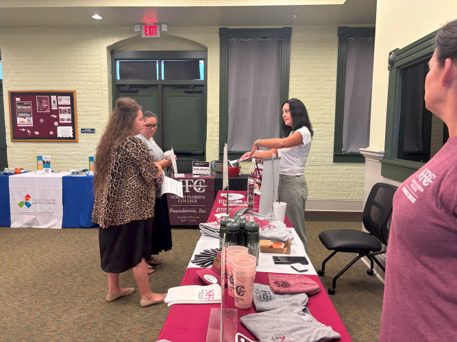 Student Activities speaks with students about available events to participate in